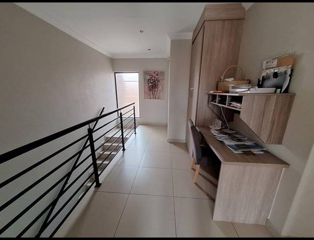 3 BEDROOM DUPLEX FOR SALE IN BRACKENHURST